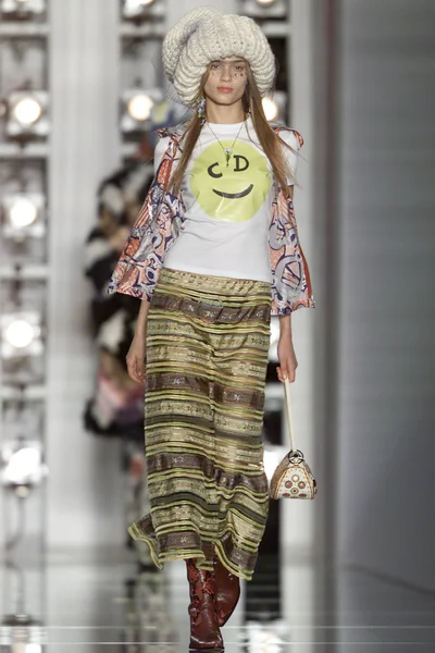 Look 46